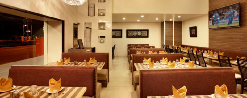 Cream Centre Restaurant - Chowpathi 